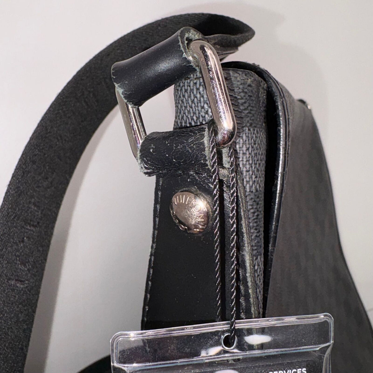 LV Damier Graphite Daniel MM Messenger