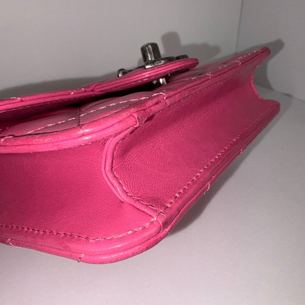 Gucci GG Marmont Medium Shoulder Bag