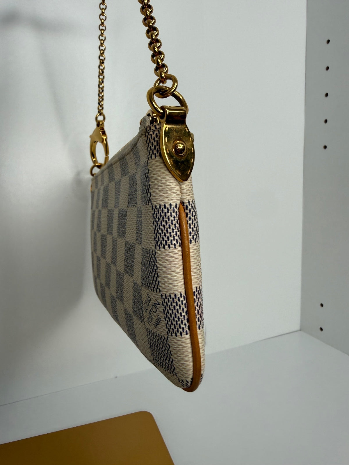 Louis Vuitton Damier Azur Pochette Milla