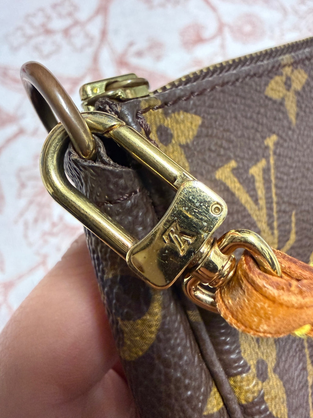 Louis Vuitton Pochette