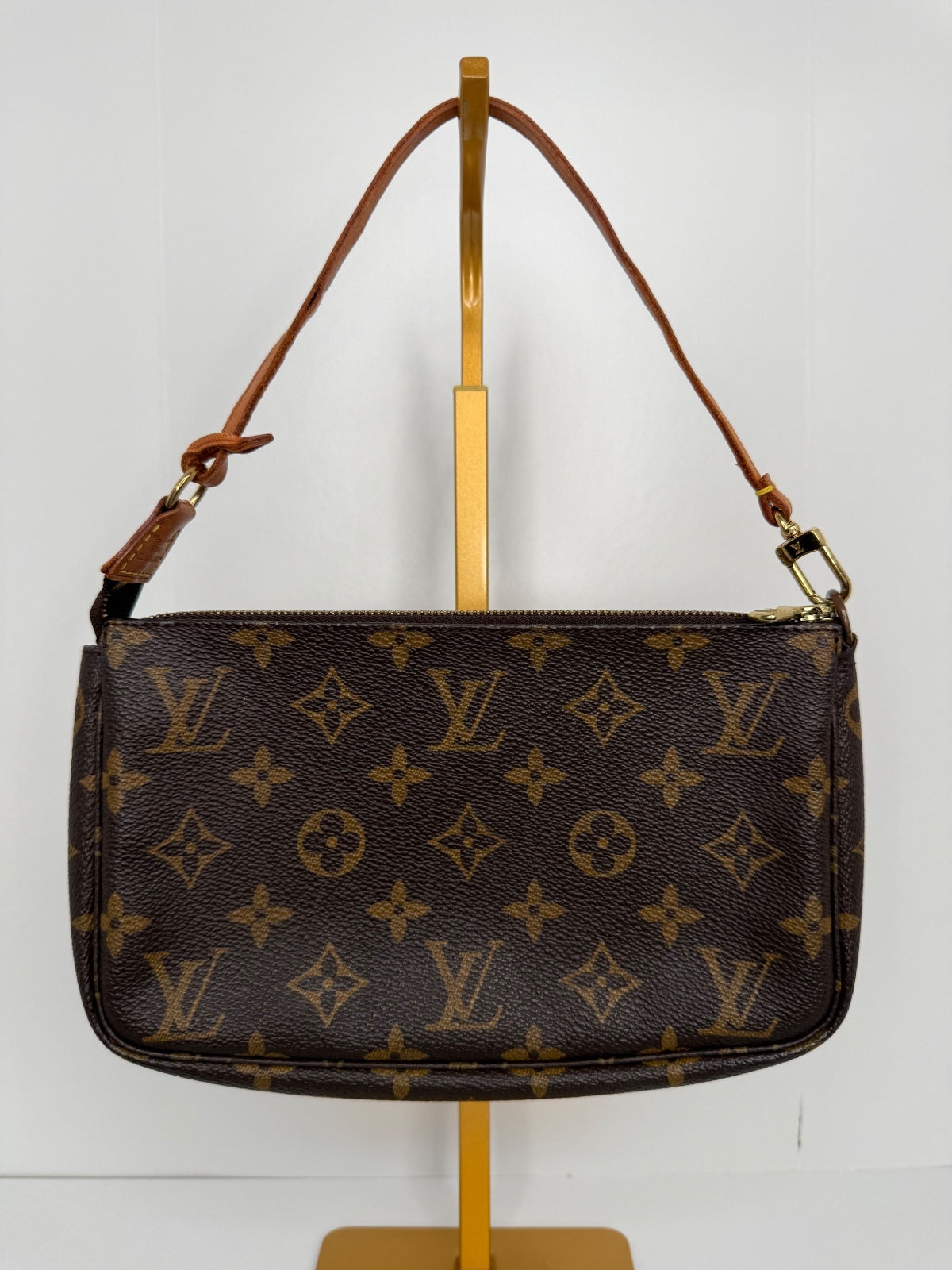 Louis Vuitton Pochette