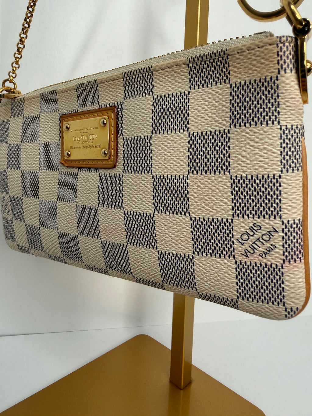 Louis Vuitton Damier Azur Pochette Milla