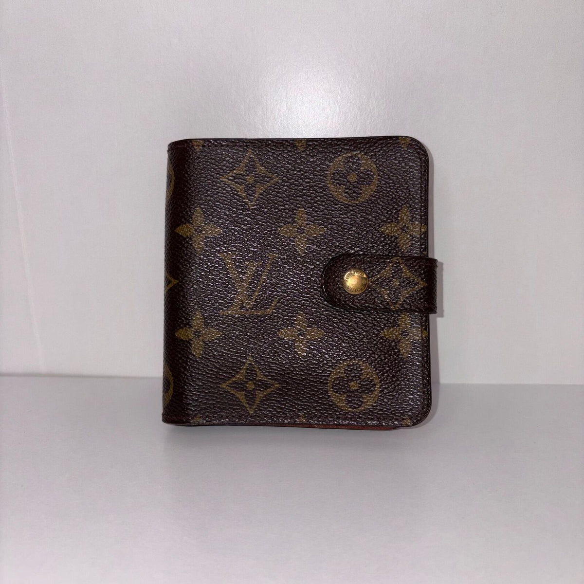 LV Monogram Compact Zippy Bifold